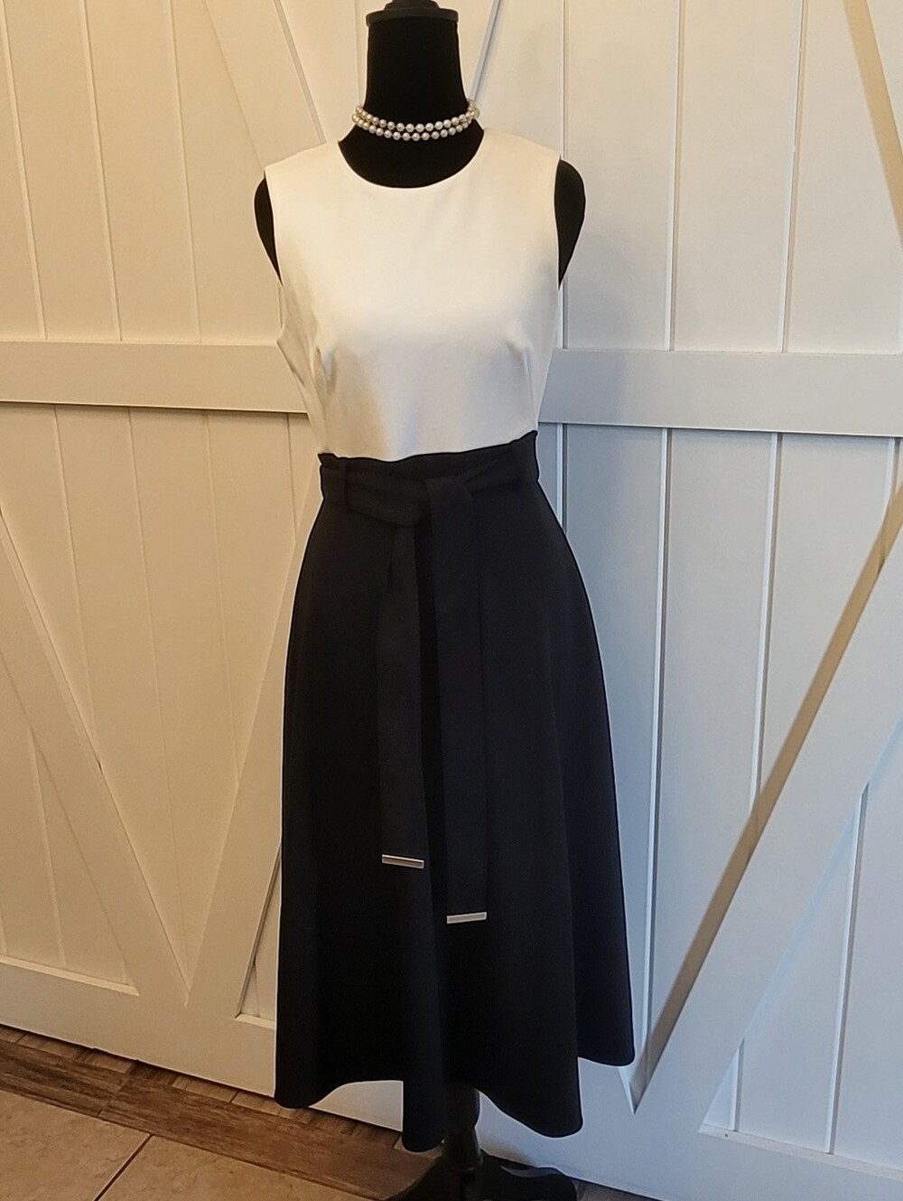 Calvin Klein Black & White Colorblock Fit & Flare Midi Dress Belted Size 2